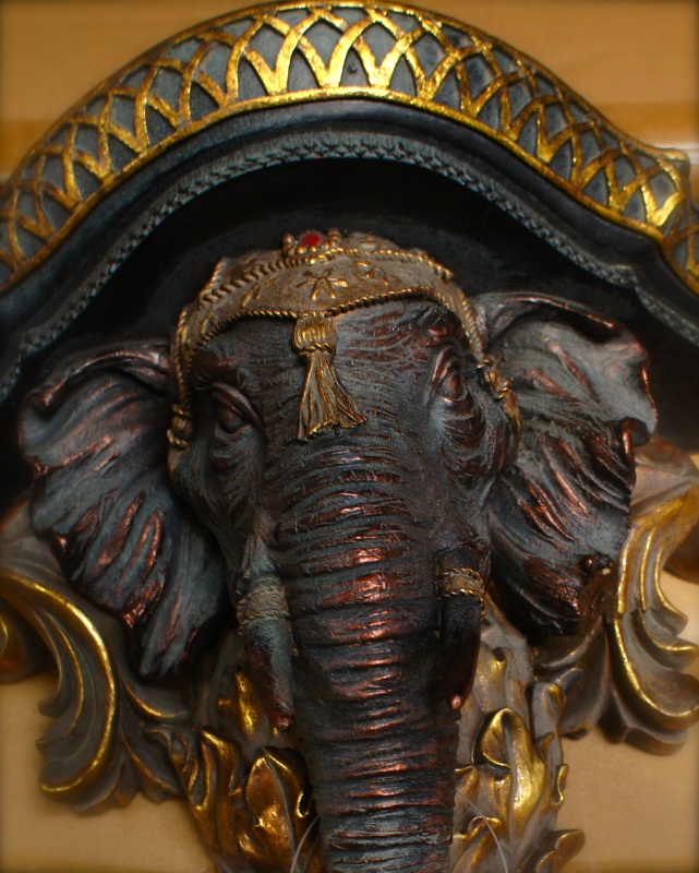 Konsole, Wandkonsole, indisch Regalträger, Elefant des Maharadja Regal INDIEN