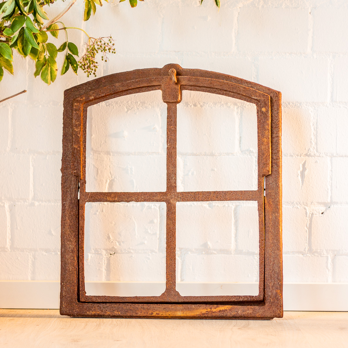 Scheunenfenster zum aufklappen, Eisen Fenster für Mauerruine, Eisenfenster Stall