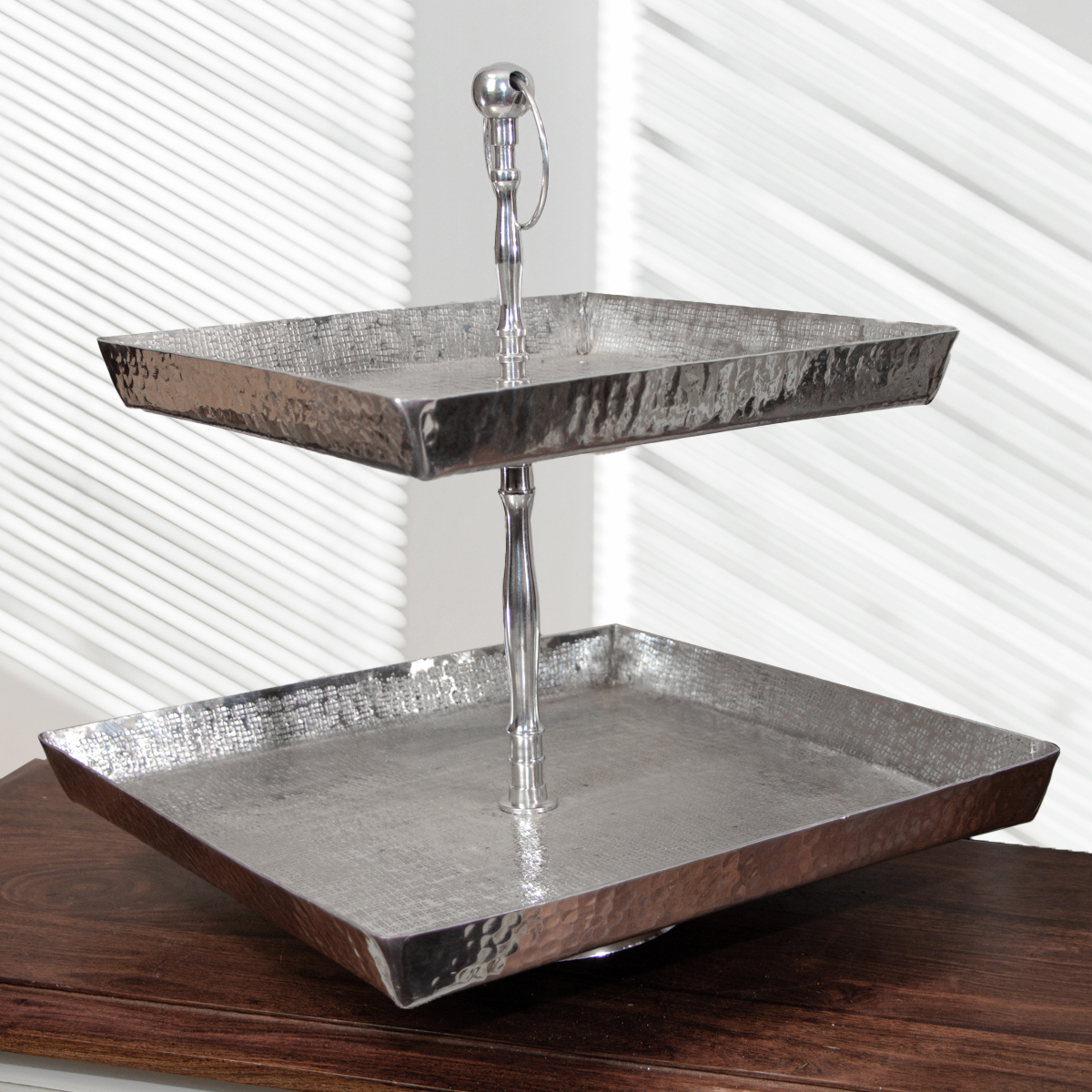 Etagere, 2 Etagen, Groß, quadrat, Aluminium, geriffelt, Auslage