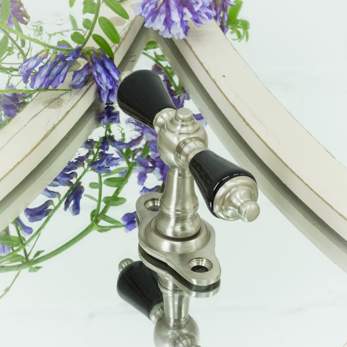 Fenstergriff, Nickel gebürstet, Gründerzeit-Jugendstil Fenster Griff, schwarz