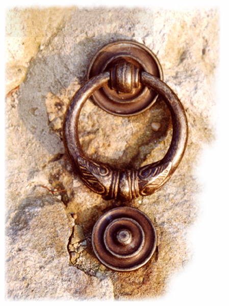 Türklopfer mit Ring, wie Toskana antik, für die Haustür, Türbeschläge Messing