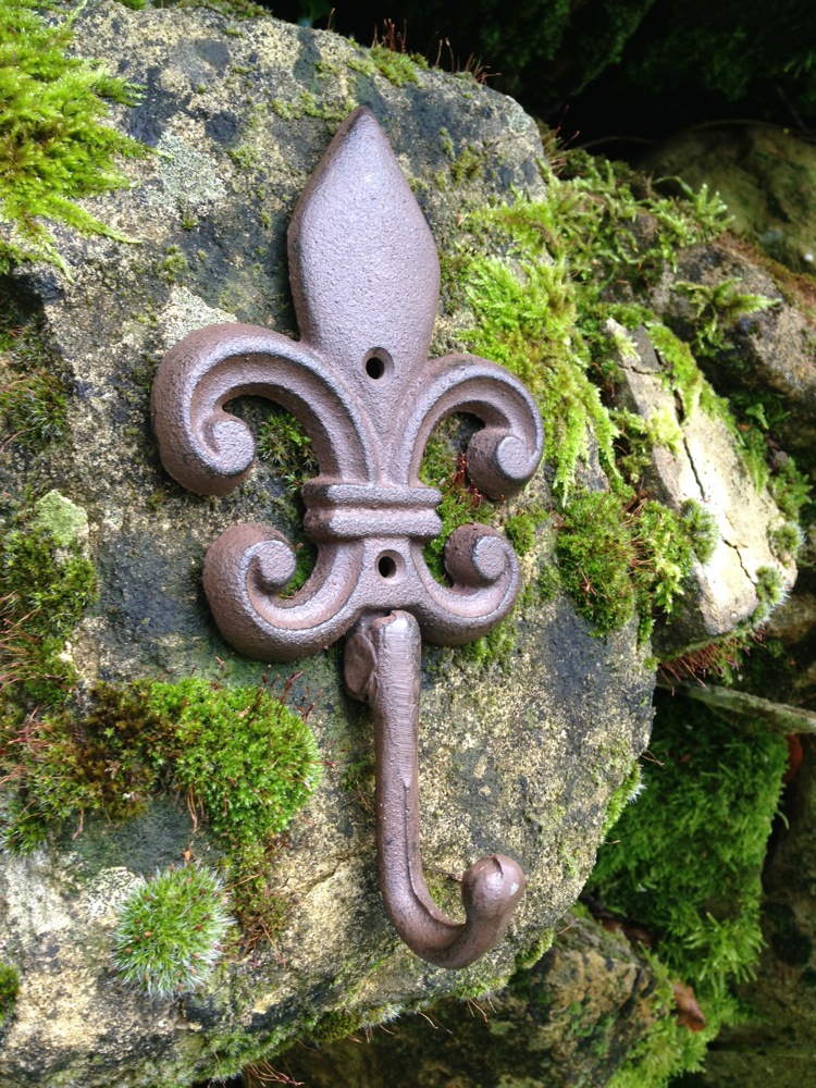 Stabiler Haken f. rustikale Wandgarderobe, Haken Mittelalter-LILIE, wetterfest