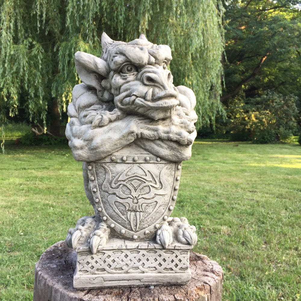 Grimmiger Gargoyle - Dekoration Mittelalter Steinfigur Torwächter Pfeiler Figur