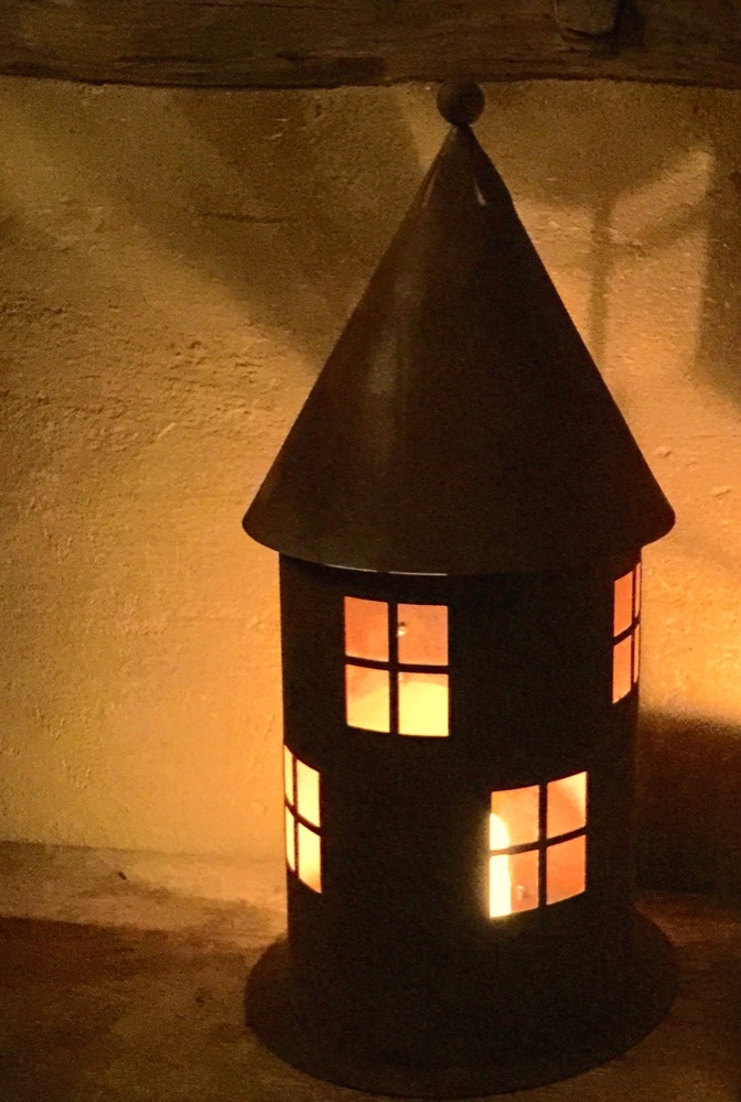 Großes Windlicht, Laterne Leuchtturm, Haustür Dekoration für Flackerlicht Garten