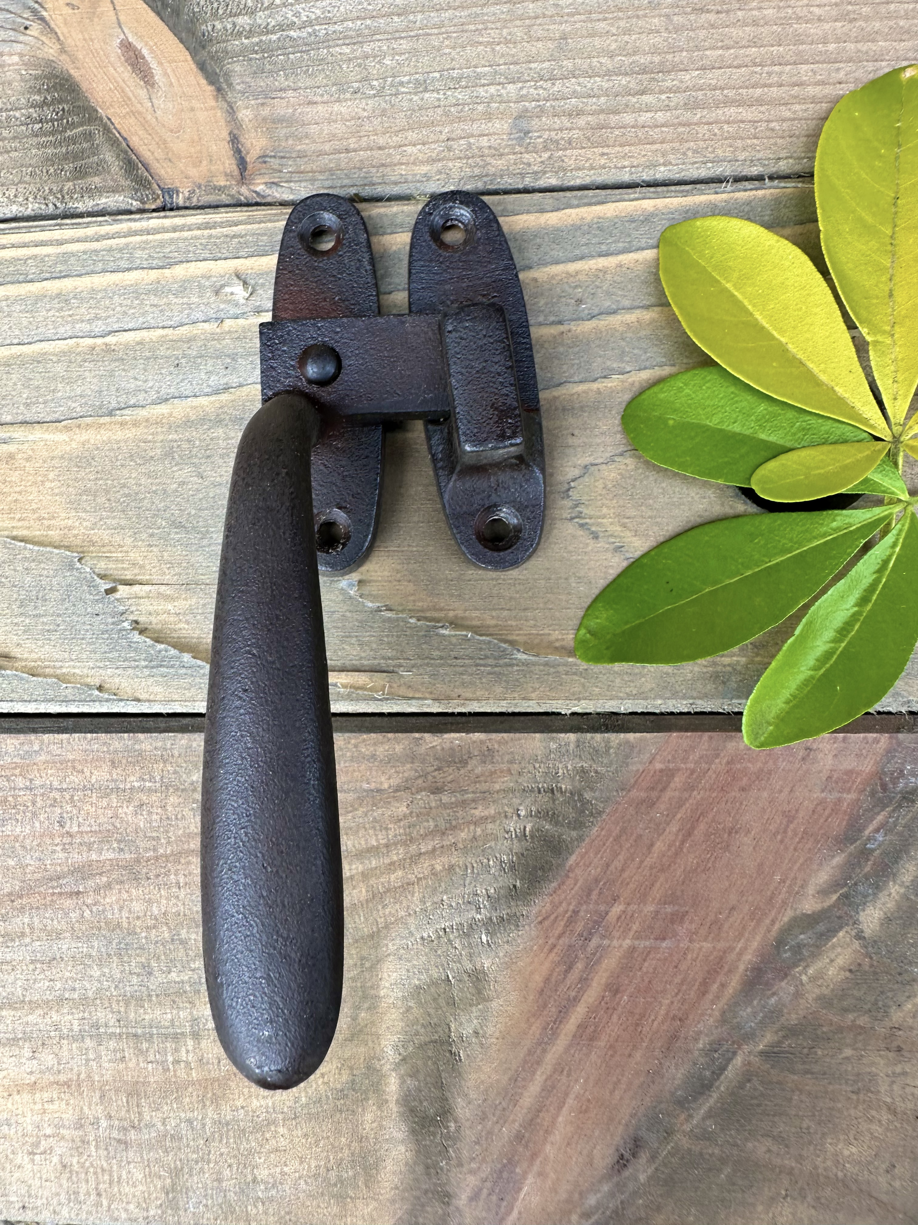 Fenstergriff, Verriegelung - wie alter Fenster Verschluss, Riegel wie antik - links