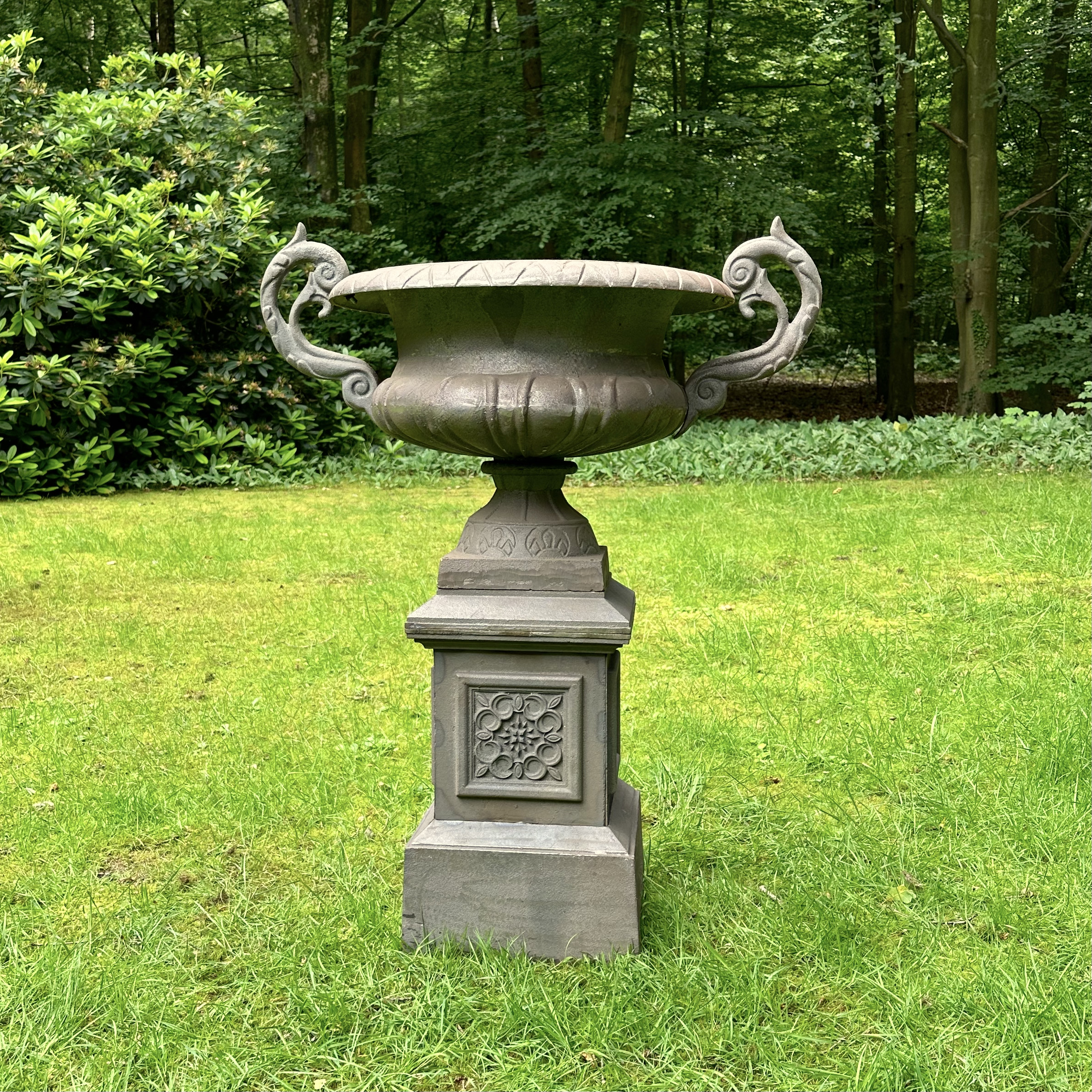 XXL Große Amphore, prächtiger Pflanzkübel für Terrasse, Garten und Park wie Antik