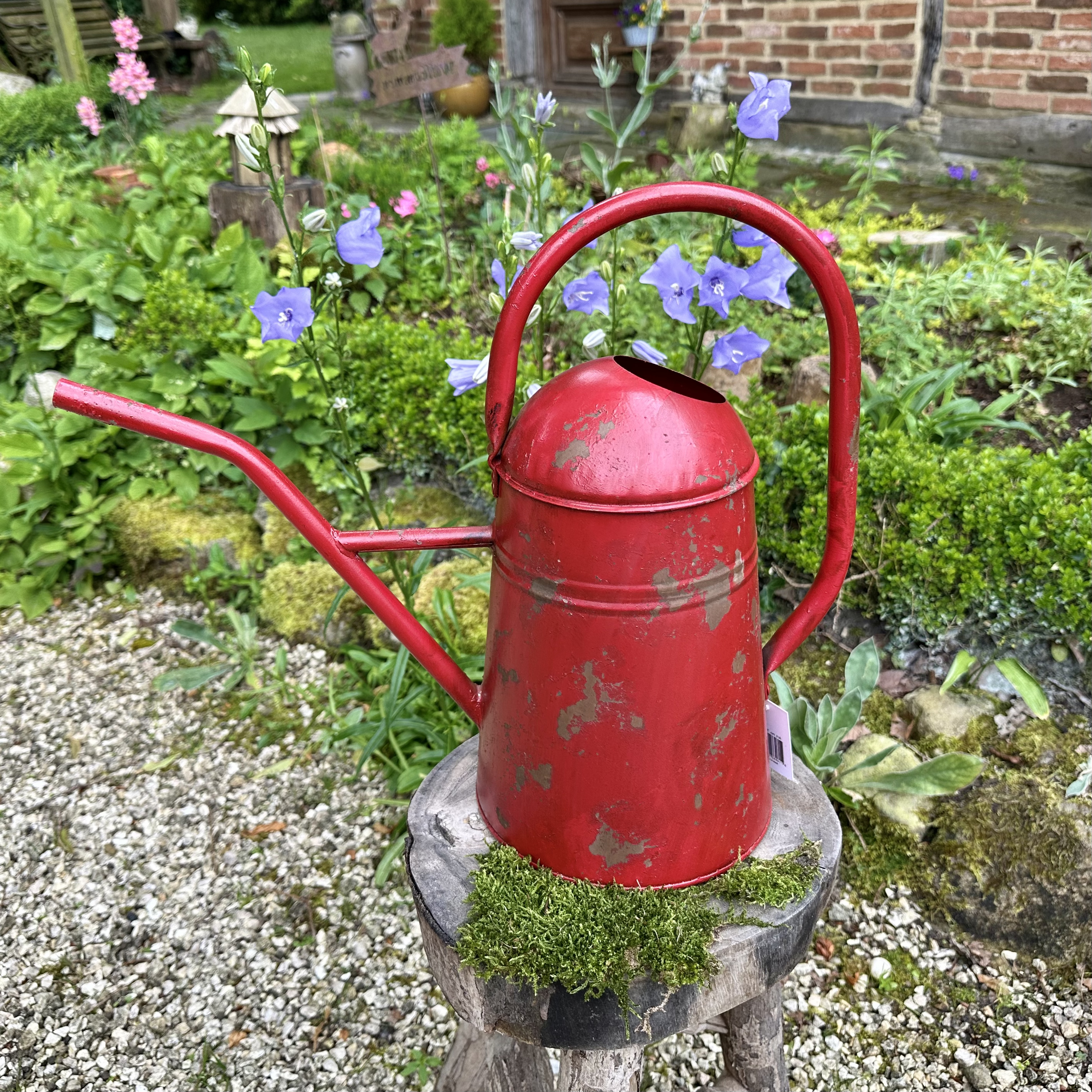 Gießkanne aus Blech, Rot, Deko-Kanne , Eisenkanne im Shabby-Chick, Vintage-Look