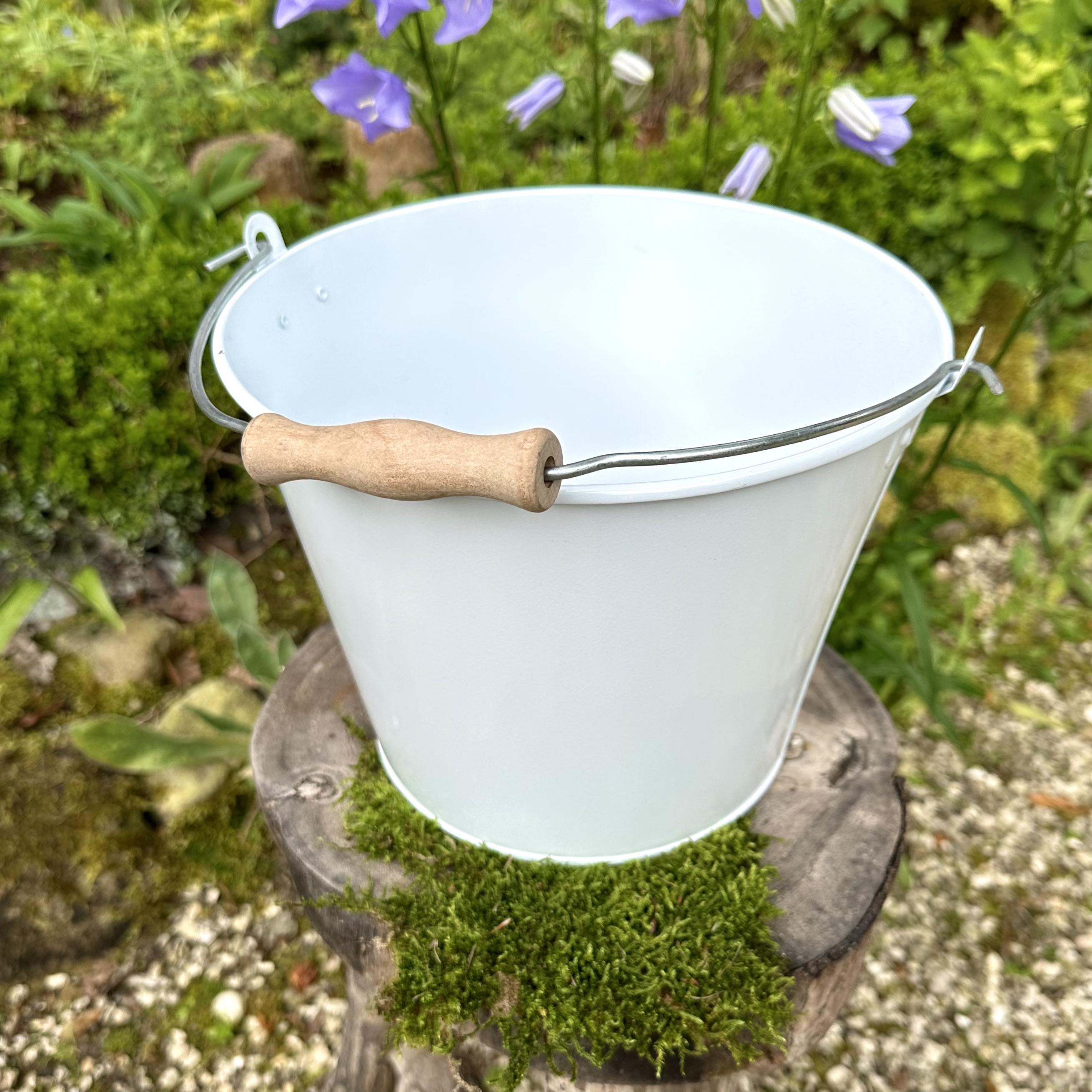 Blecheimer, Weiss, Pflanzenkübel, Eimer als Deko, Eimer mit Metallbeschlag