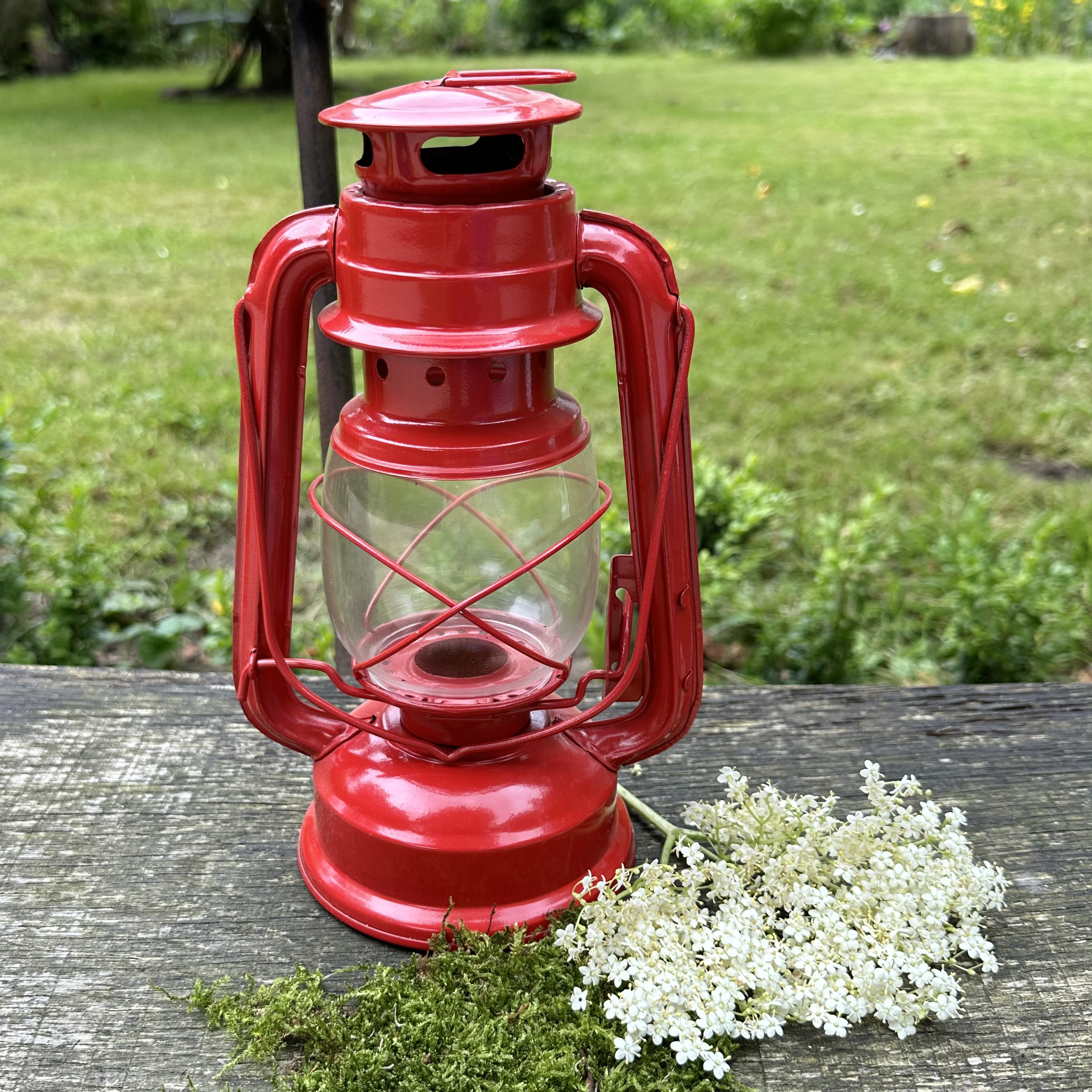 Laterne aus Lackierten Blech - Rot - Windlicht, Kerzenhalter