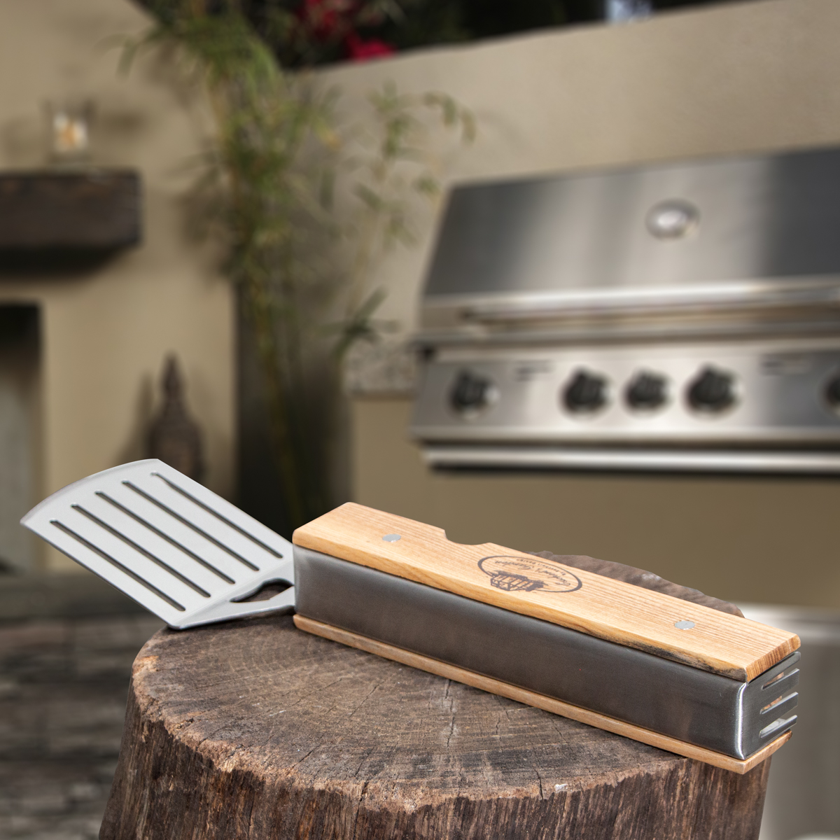 Grill-Multitool aus holz & Eisen, Klappbar, 3 Tools, Grillen
