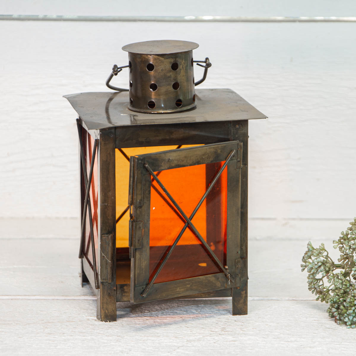 Handgefertigte Eisenlaterne mit buntem Glas, H.22cm