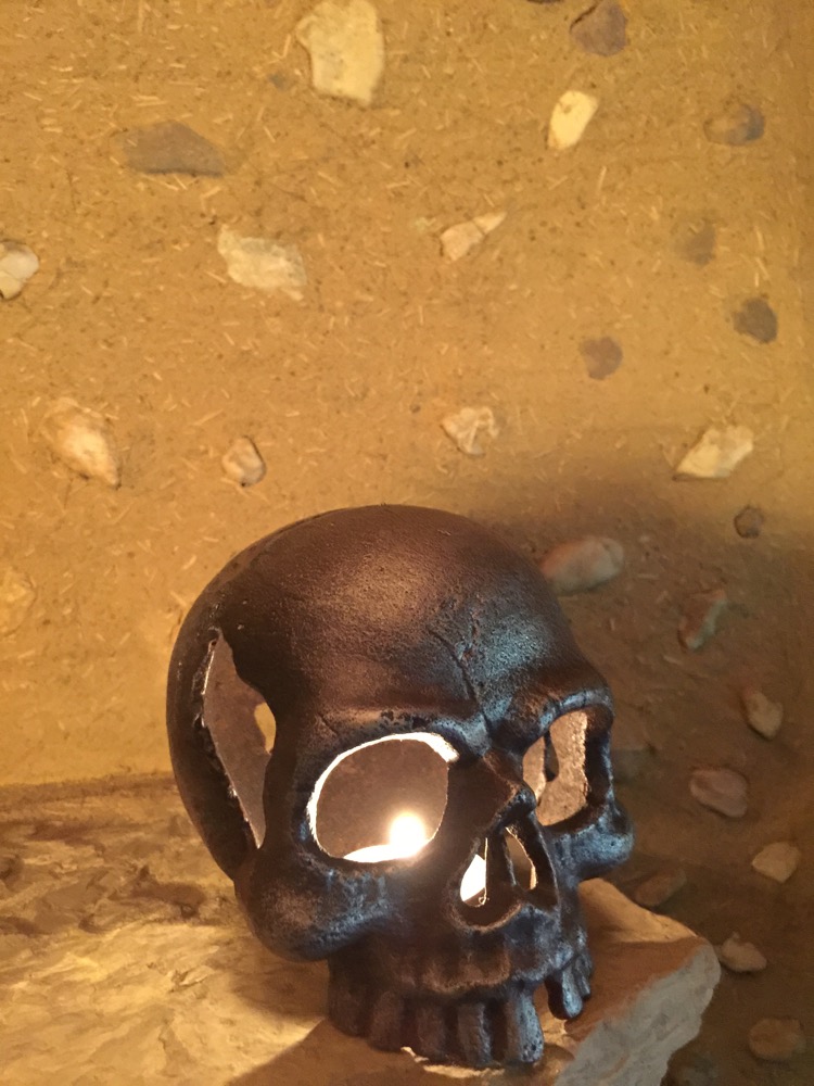 Schädel -Totenschädel metallisch Eisen- ideal f. Rock - Fans