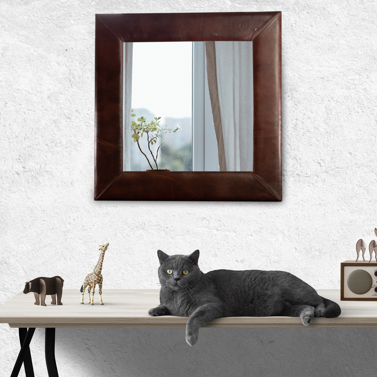 Ein wunderbarer Spiegel mit Rahmen aus Echtem Leder, Quadratisch, Braun