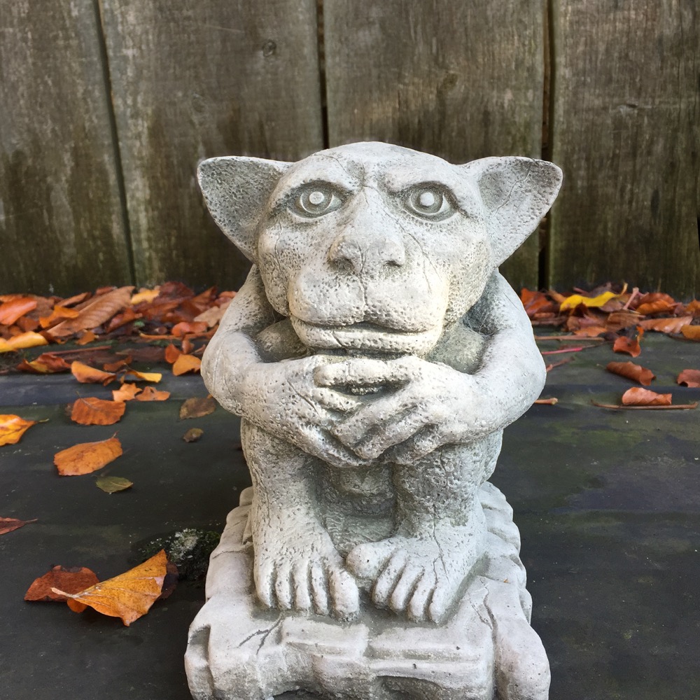 Gargoyle Figur Mittelalter Drachenwächter Dämonen Kirchen Figuren