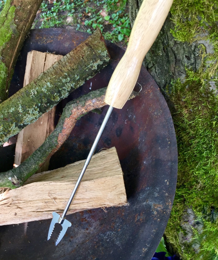Großer Grillspieß Grillbesteck für Lagerfeuer, Teleskop-Spieß ausziehbar 80 cm