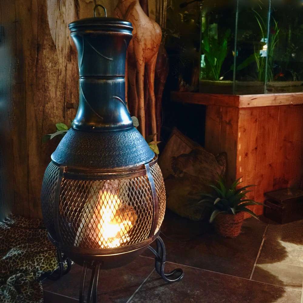 Garten Kamin Kaminofen - Terrassenofen aus Metall - Gartenkamin Feuerstelle