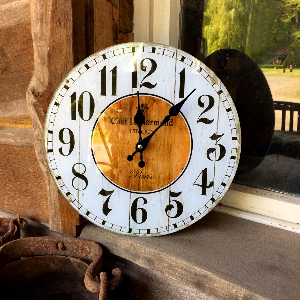 Country Küchenuhr aus Glas - Wanduhr im Holz-Look - Western-Stil Uhr Landhaus