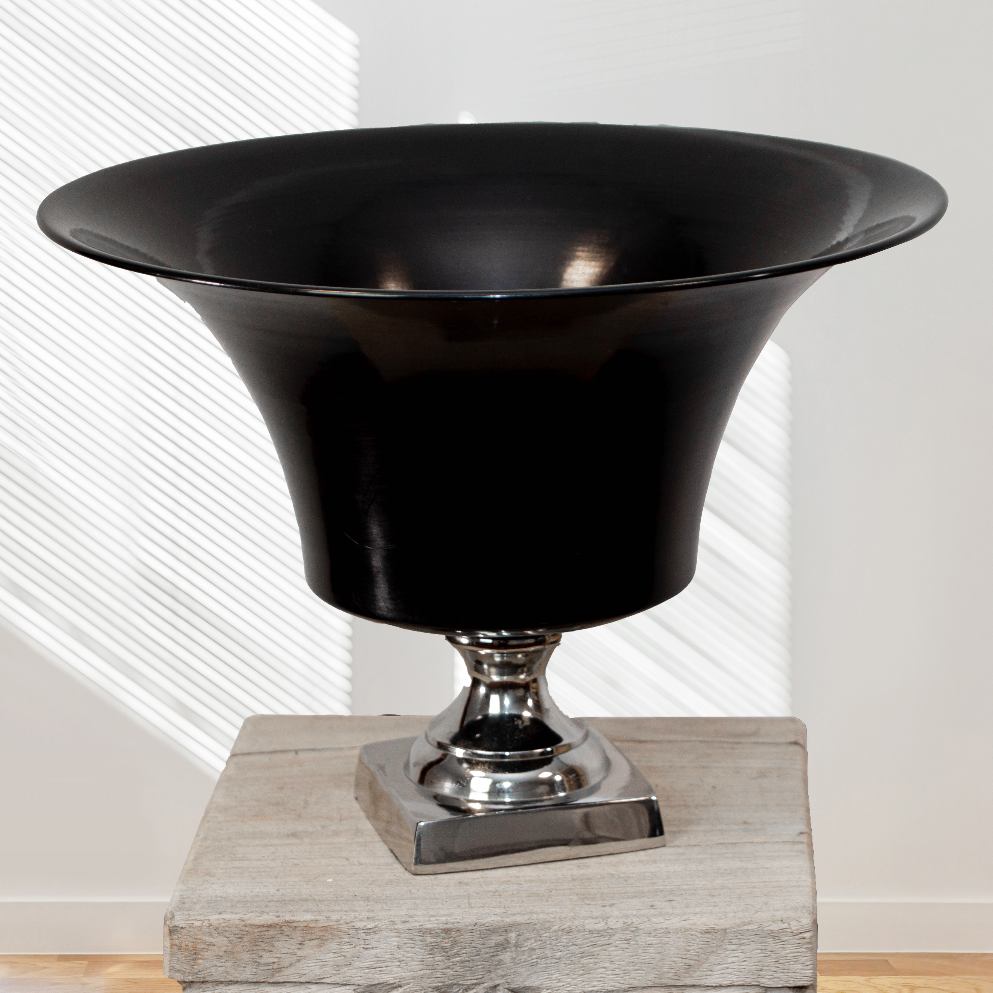 Vase, Schwarz, groß, flach, Eisen, Aluminium Fuss, Schüssel, Dekoration