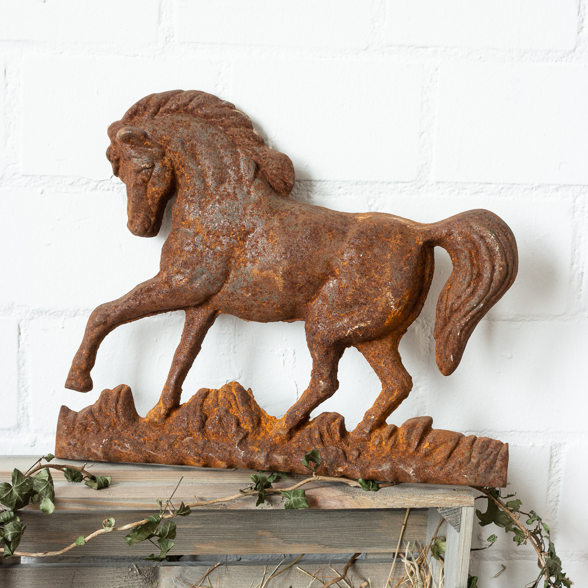 Wildpferd, Wandrelief, rustikale Wand-Dekoration, Gusseisen Pferd