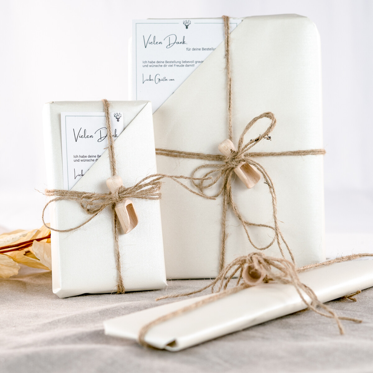 Geschenkpapier, creme