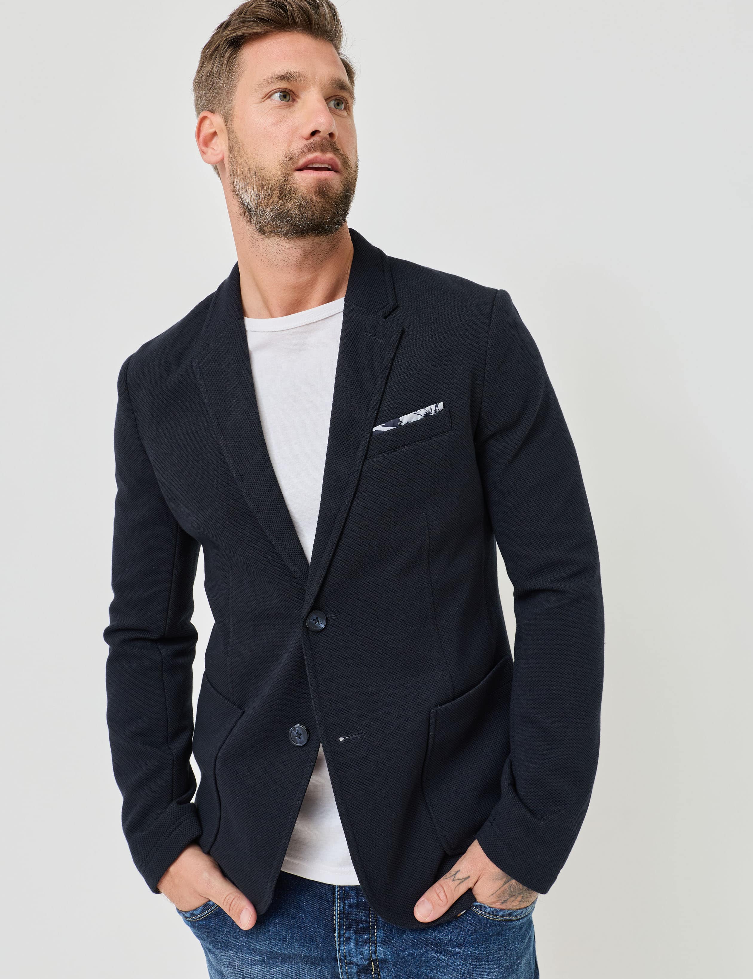 Lässiges Sakko, dezente Struktur