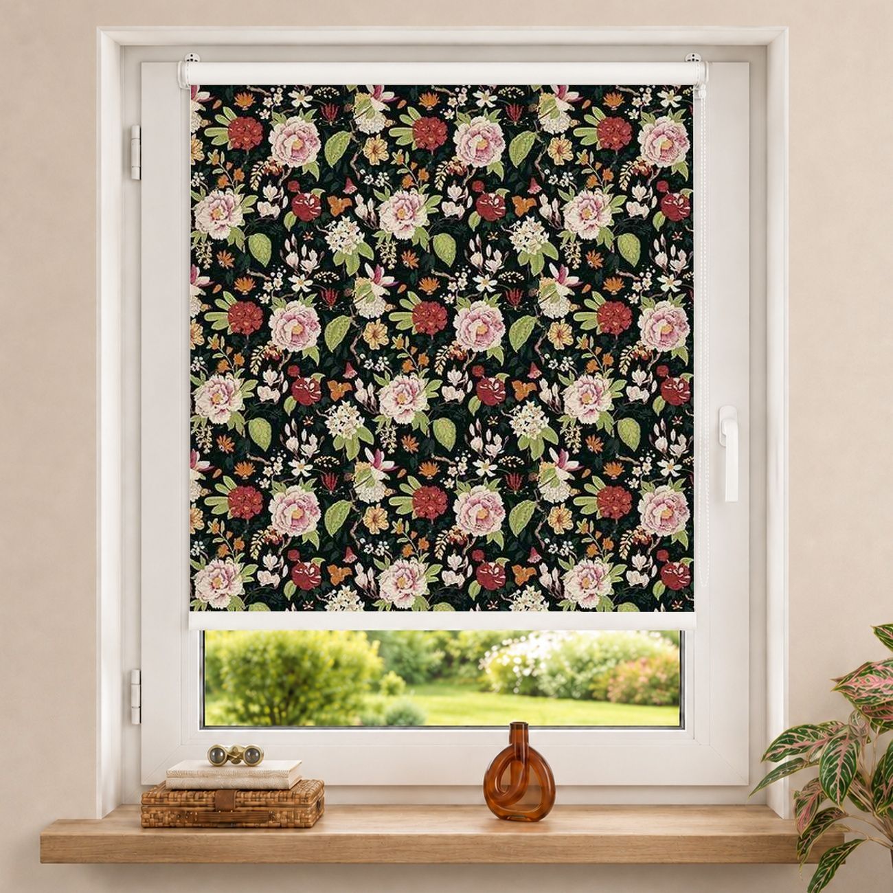 Rollo Illustriertes Blumen Chinoiserie Muster auf Dunkelgrün