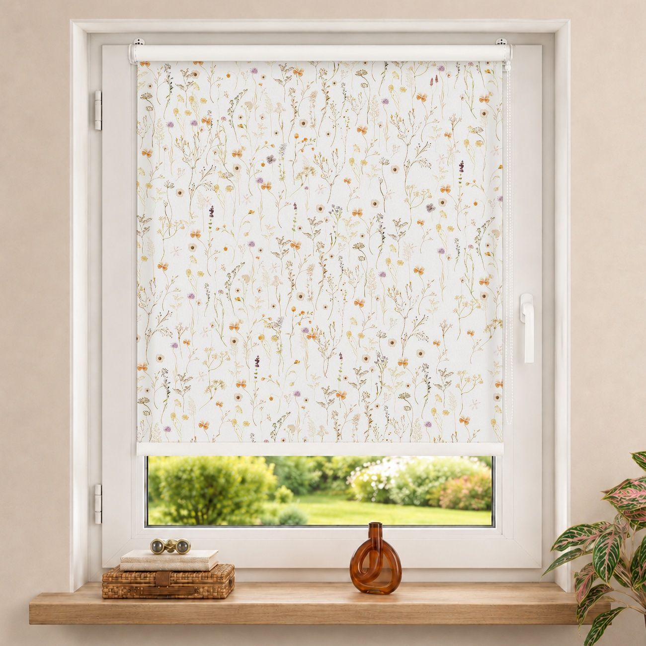 Rollo Elegantes Wildblumenmuster