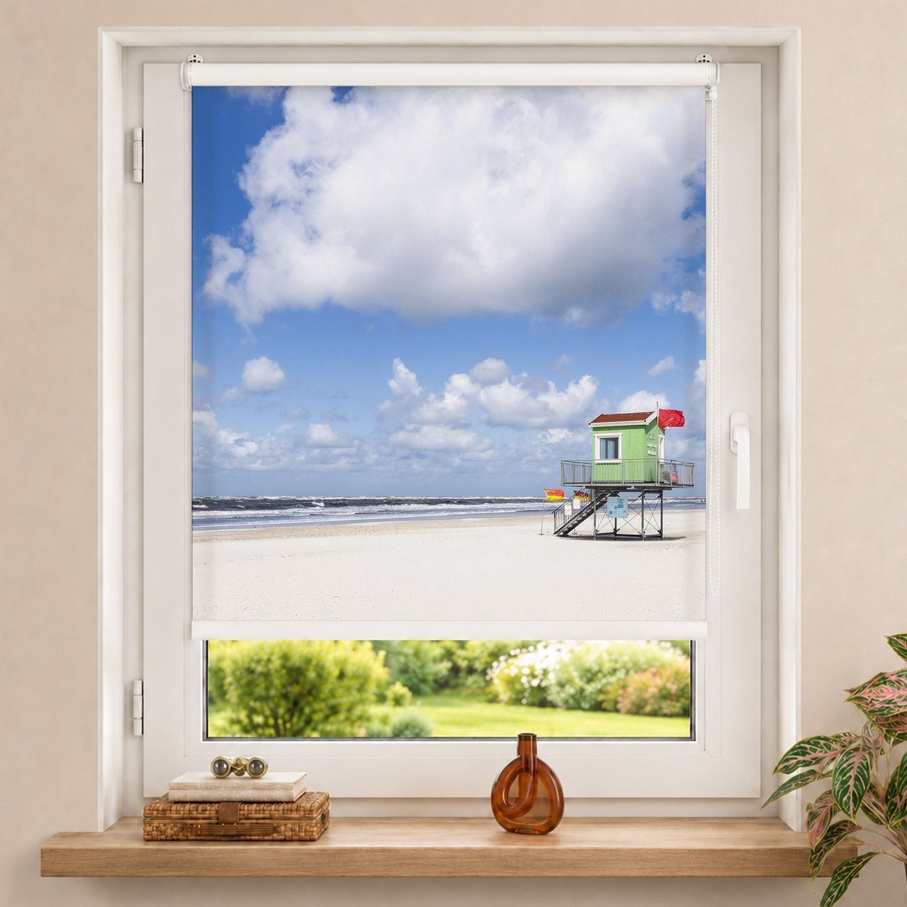 Rollo Langeoog Rettungsturm am Meer mit Strand