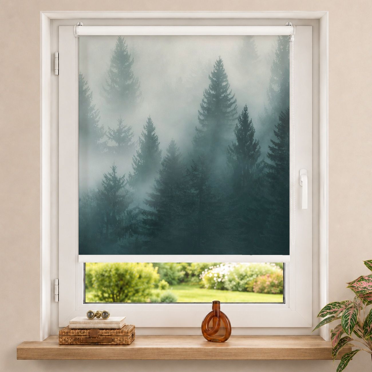 Rollo Nadelwald im Nebel