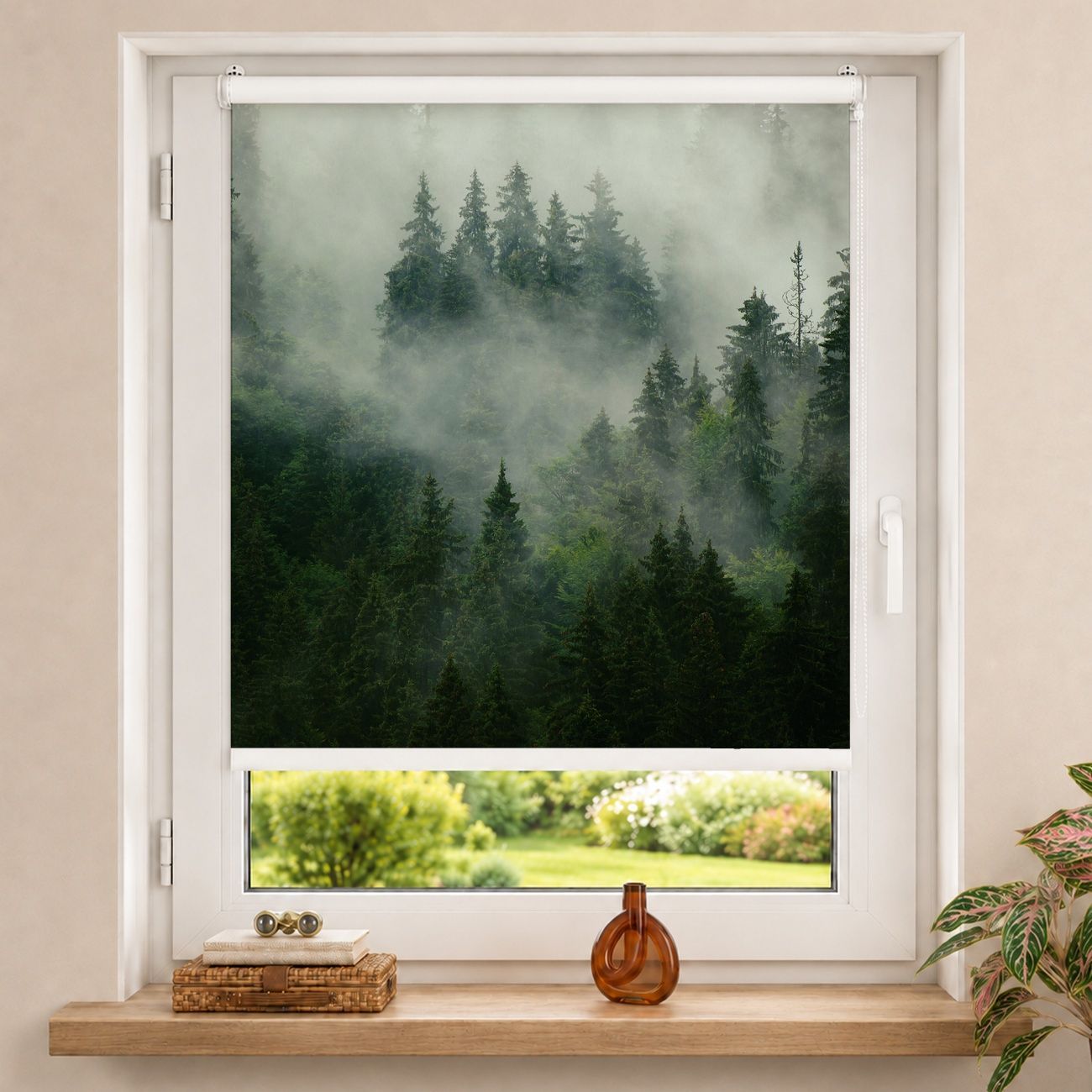 Rollo Tiefgrüner Tannenwald im Nebel