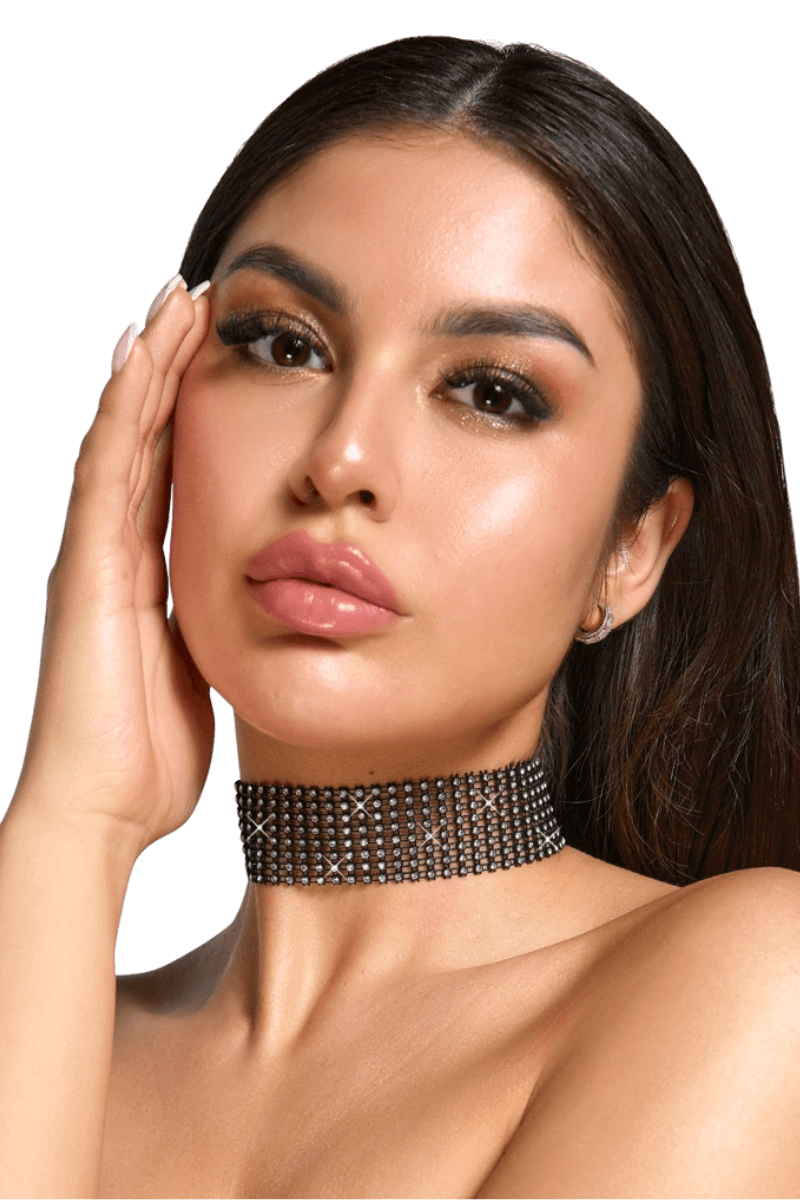 Halsband mit Strasssteinen