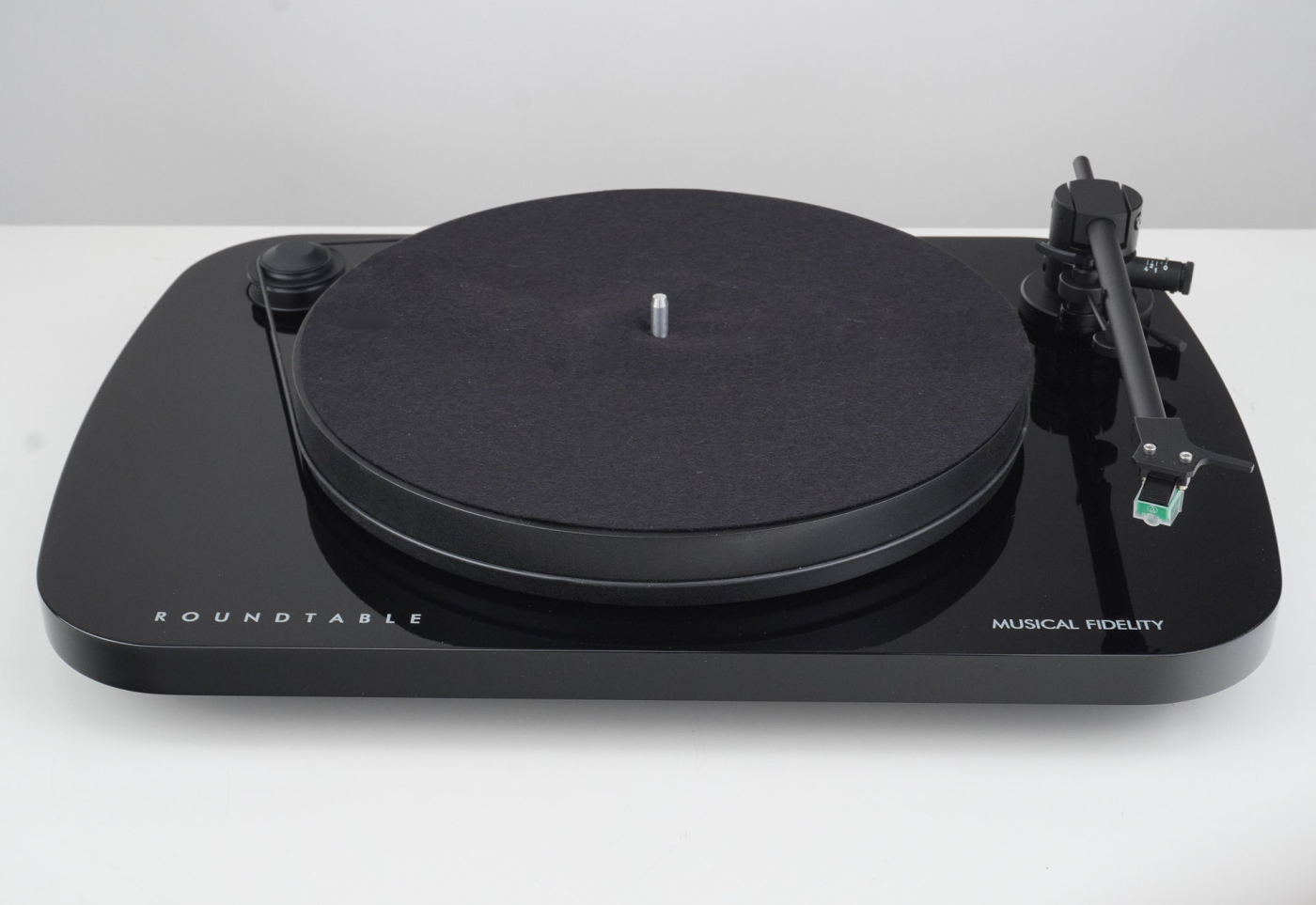 Musical Fidelity Roundtable Schwarz - Plattenspieler | Neu