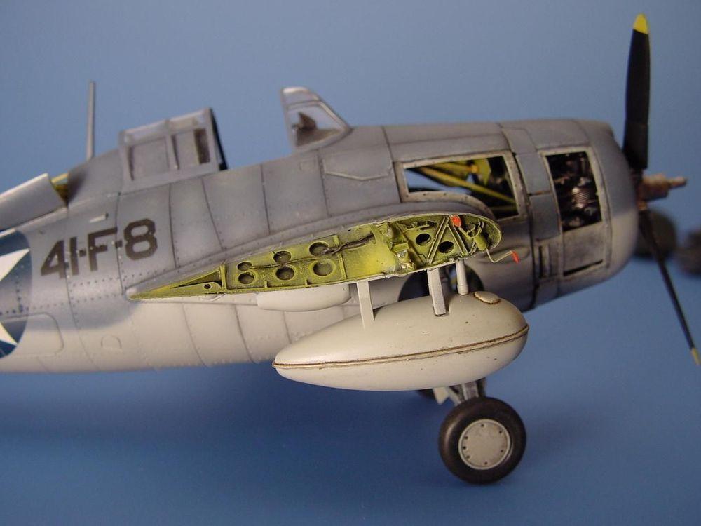 F4F-4 Wildcat - Wingfold set [Tamiya]