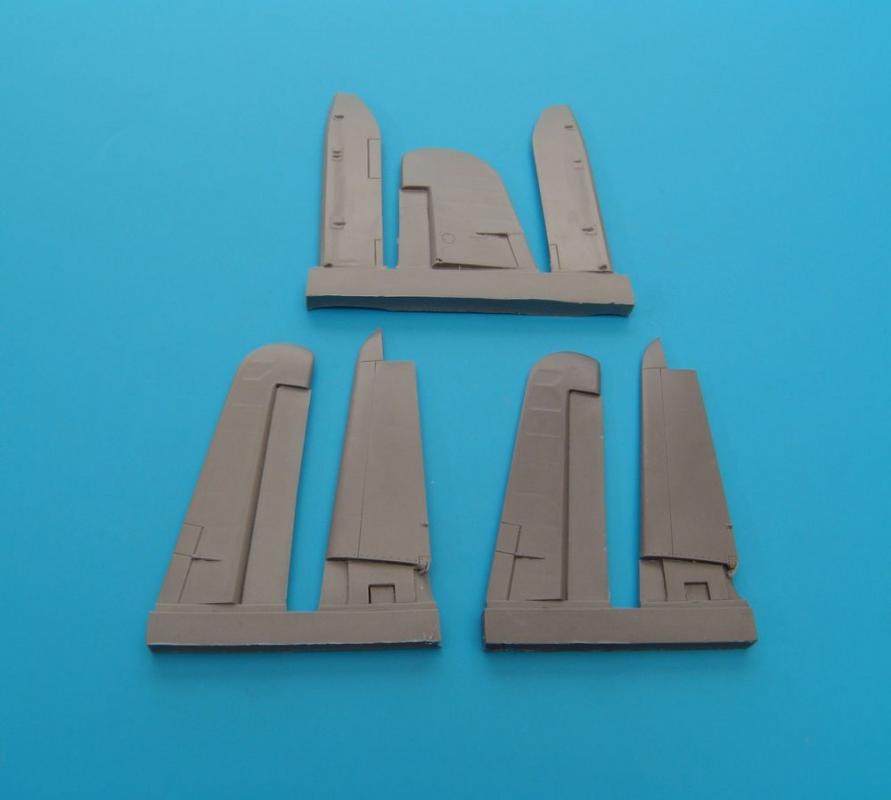 F4U-1 Corsair - Control surfaces [Tamiya]