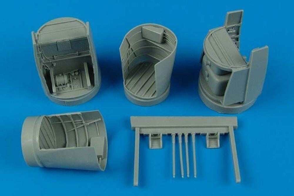 Heinkel He 219 A-7 main - Wheel bays [Tamiya]
