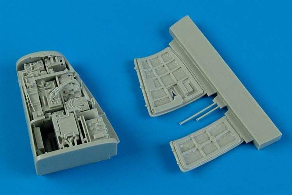 Sepecat Jaguar A - Electronic bay [Kitty Hawk]