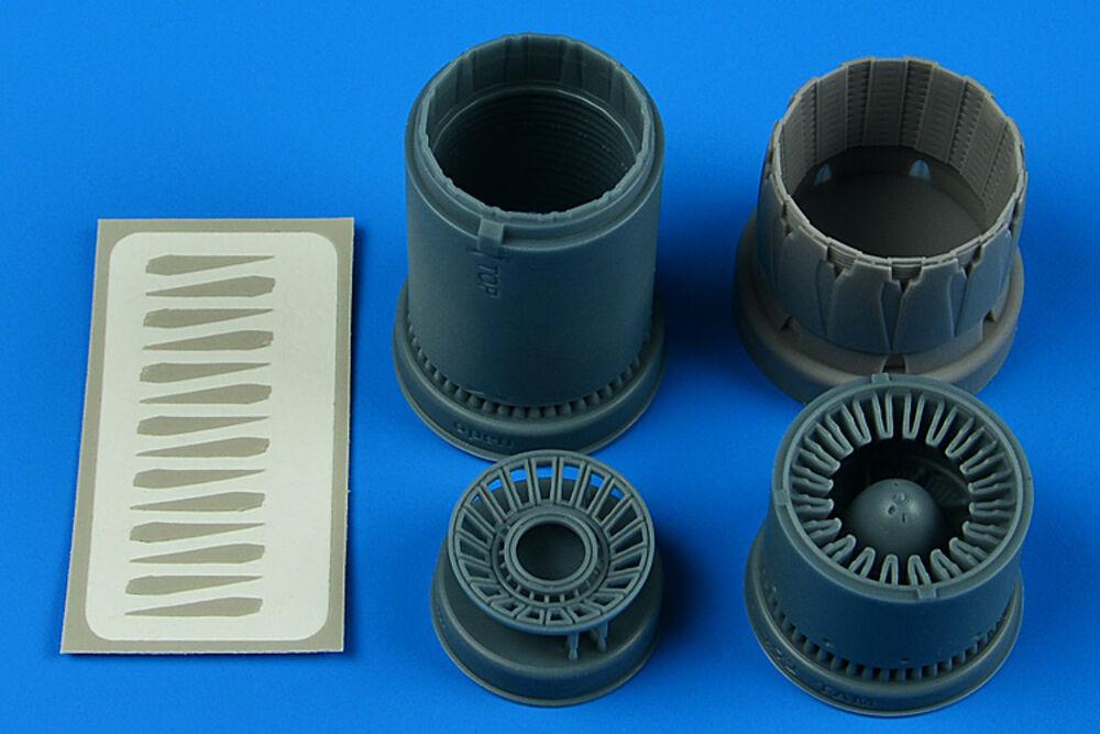 F-16CJ block 50 - Exhaust nozzle - opened [Tamiya]