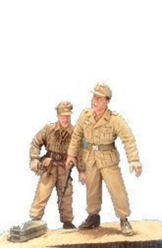 Sd.Kfz.11 Crew(3) Afrikakorps- 2Fig.w/B