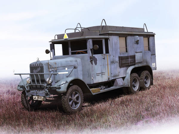 Henschel 33 D1, KFZ 72 WWII German Radio Com. Truck