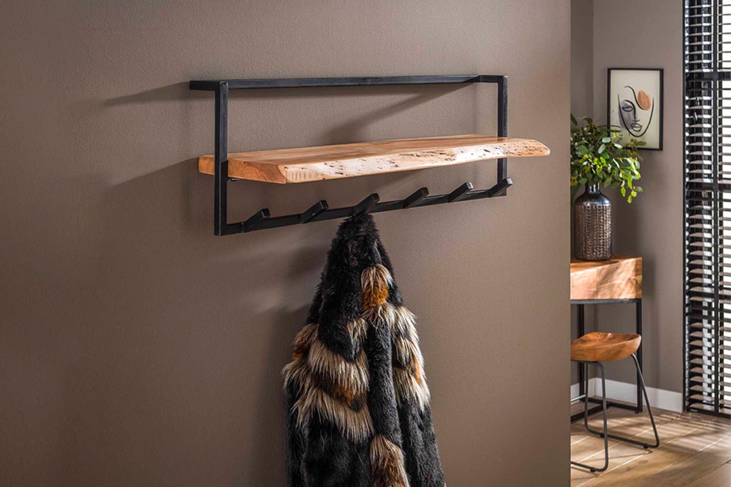 KAWOLA Garderobe NEREA Akazie Metall Hutablage mit Baumkante 6 Haken schwarz