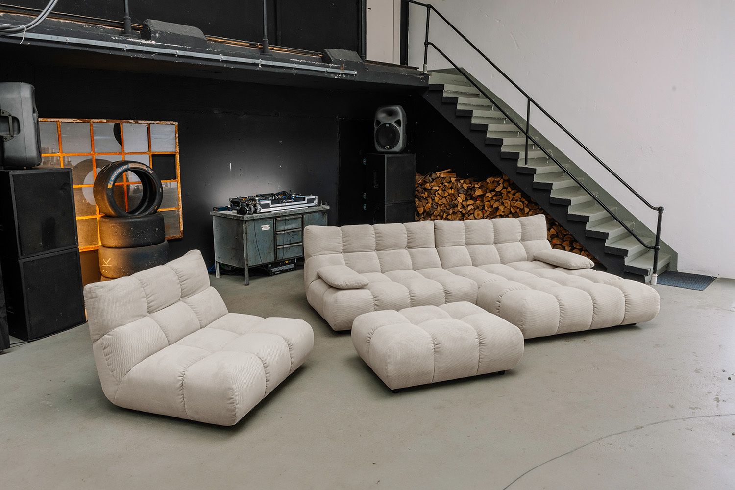 KAWOLA Sitzgruppe VIVIEN Ecksofa Drehsessel Hockerbank Feincord beige