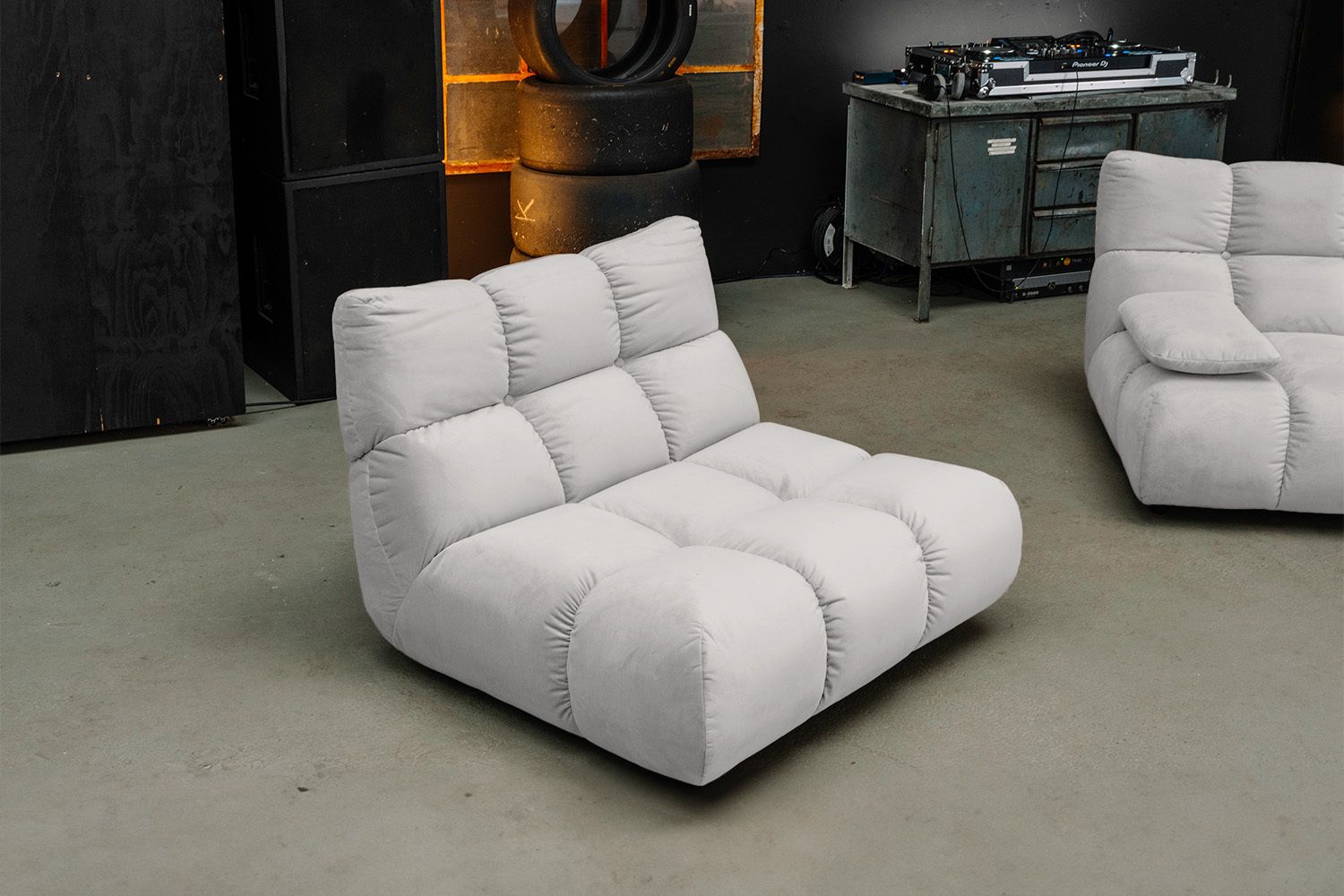 KAWOLA Sessel VIVIEN Drehsessel Velvet silber