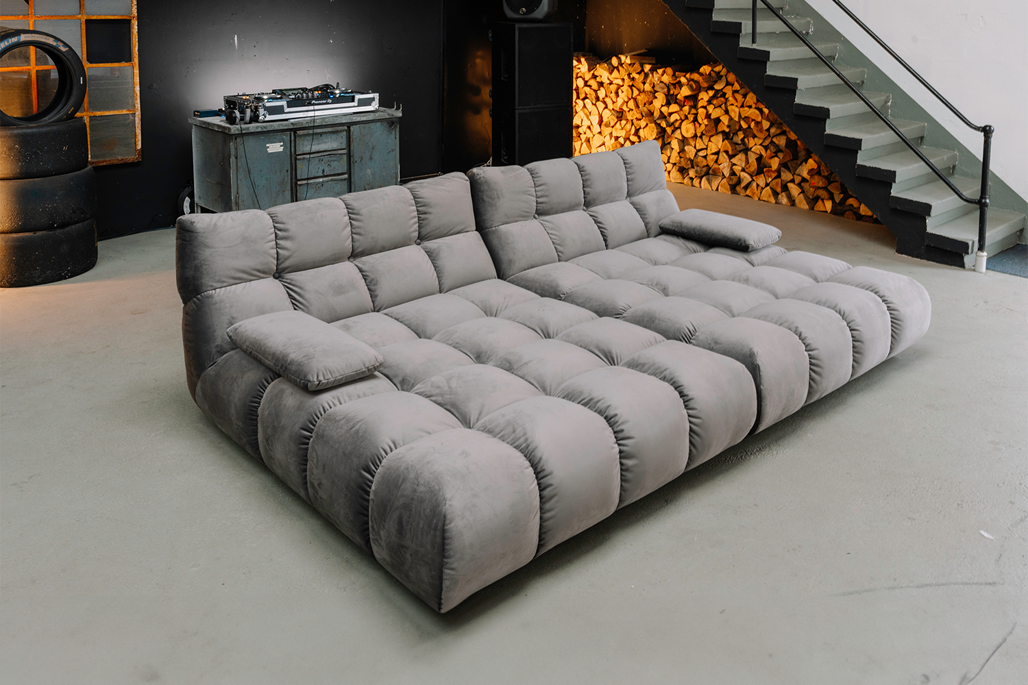 KAWOLA Big Sofa VIVIEN Velvet stone