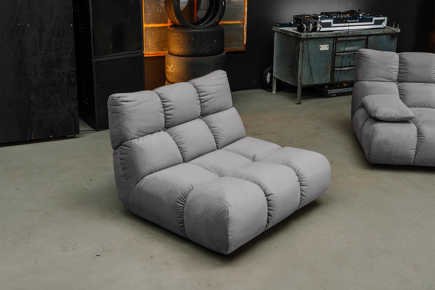 KAWOLA Sessel VIVIEN Drehsessel Velvet stone