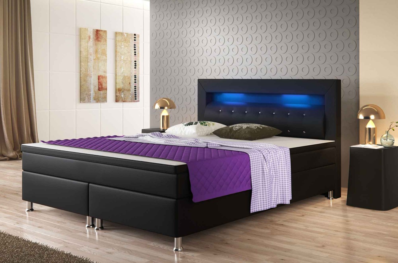 Polsterbett mit LED