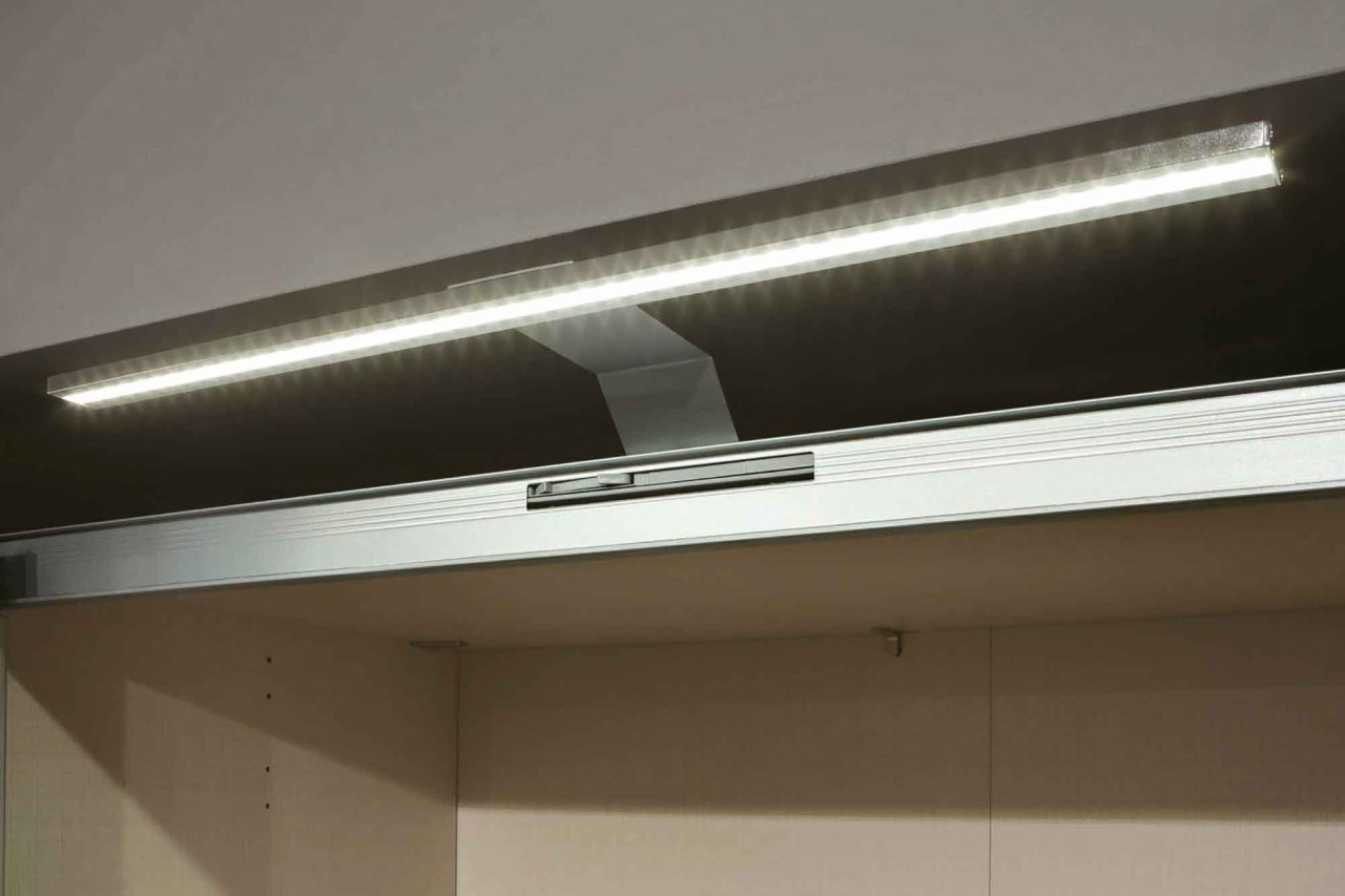 Fineline LED Aufbauleuchten Kleiderschrank
