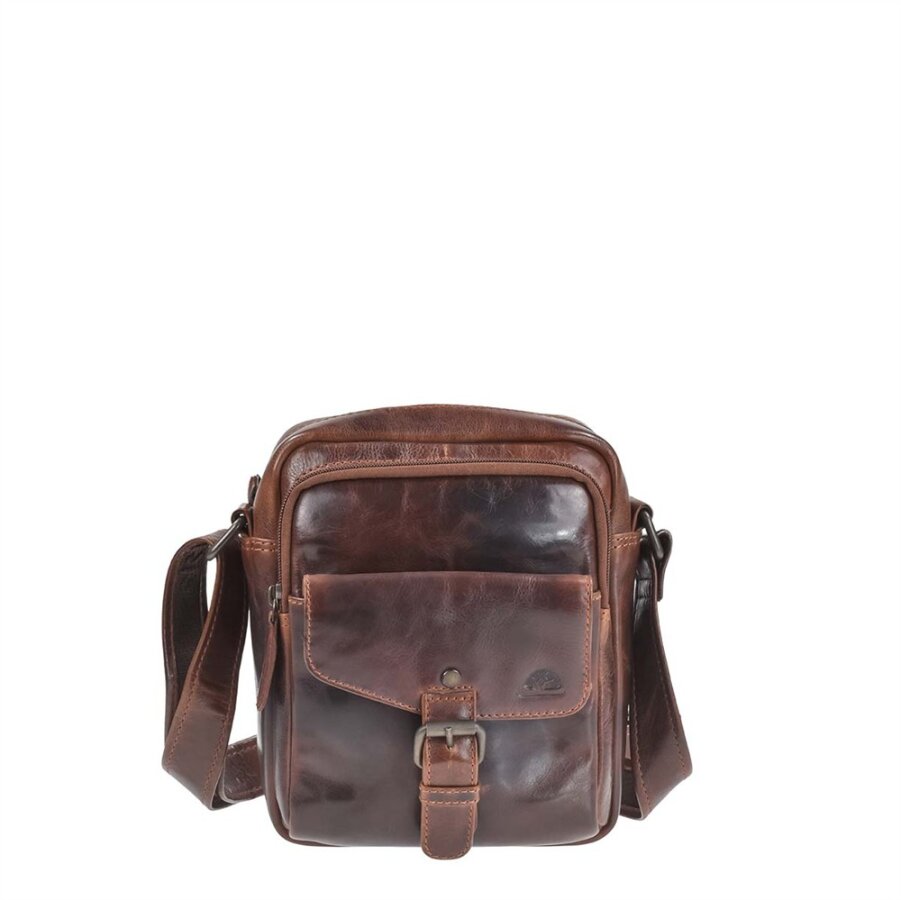 Schultertasche mit integrierten Kartenfächern aus Leder in teak braun | Greenburry. Funktionale Umhängetasche Rugged für Reise, Urlaub und Alltag.