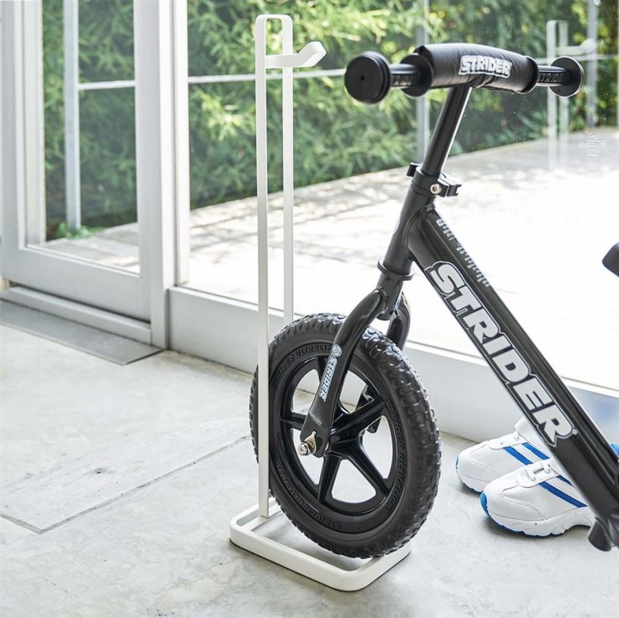 Kinderfahrrad-Ständer aus Metall 'Tower' weiß Yamazaki Home 4340