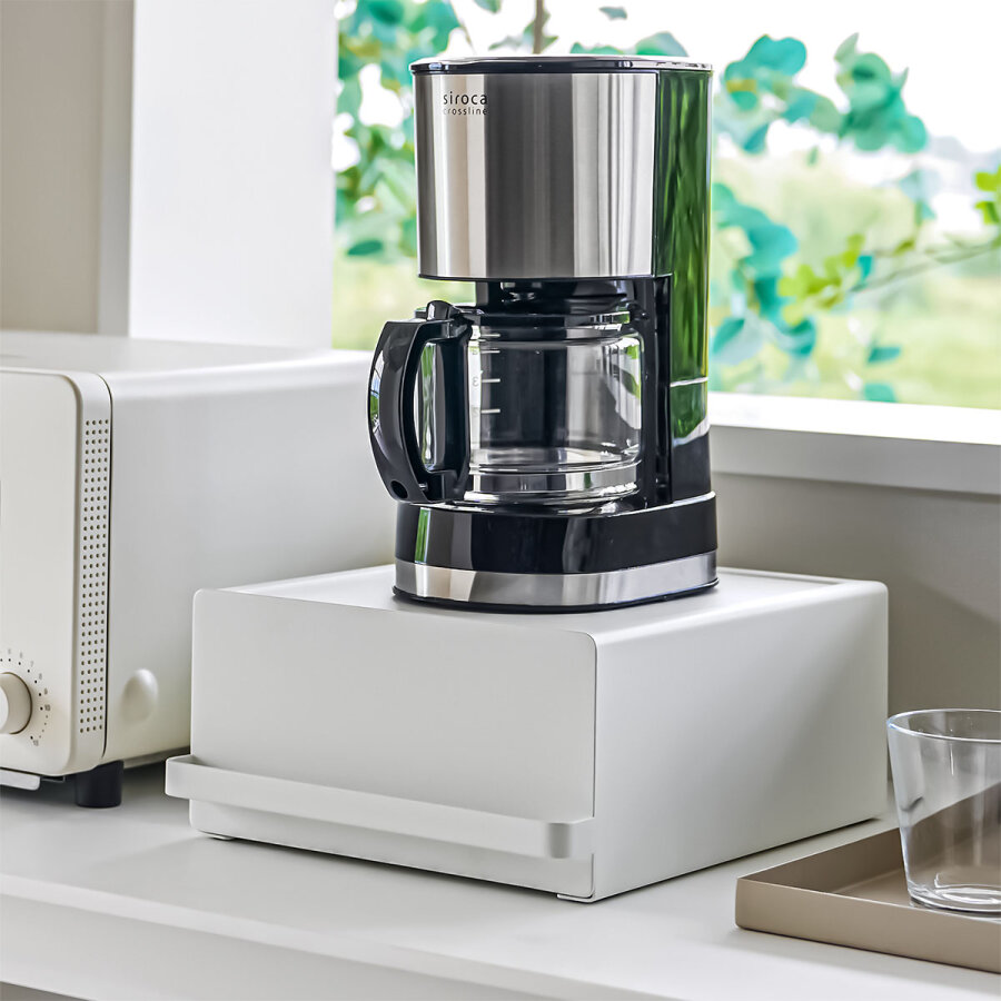 Yamazaki Arbeitsplatten-Schublade kompakter Organizer 11x27x22cm Metall weiß Ein dezenter Auszug für Kapseln und Küchenzubehör in Ihrer Küche.