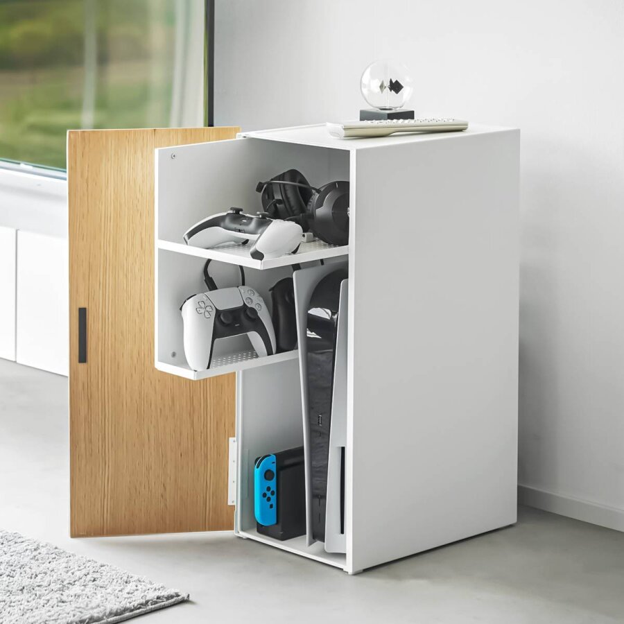Yamazaki Beistellschrank Spielekonsole ausziehbar 25x60x37cm Metall weiß. Heller Gaming-Organizer für ein minimalistisches Wohnambiente.